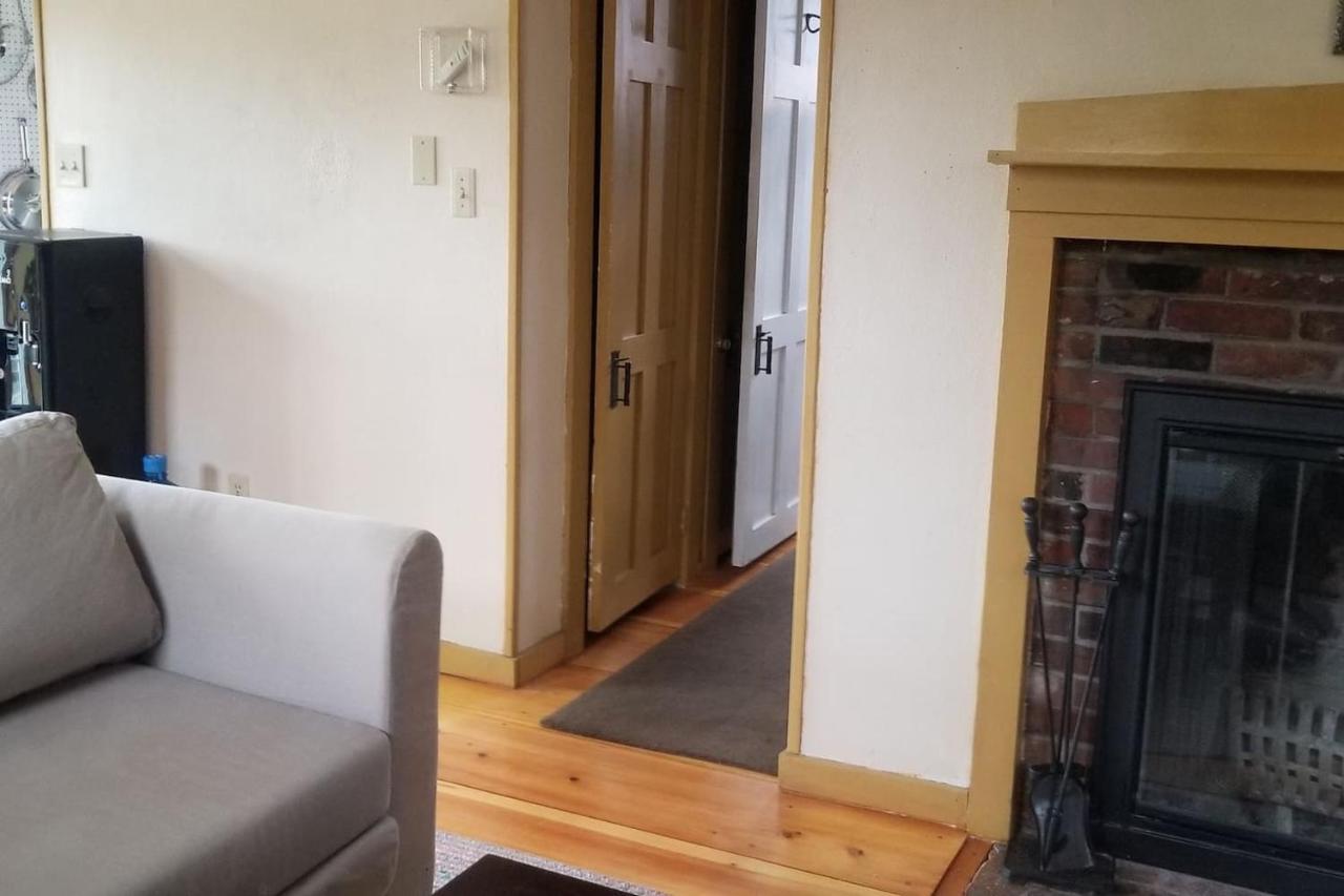 Old School House Apartment Hallowell Bagian luar foto